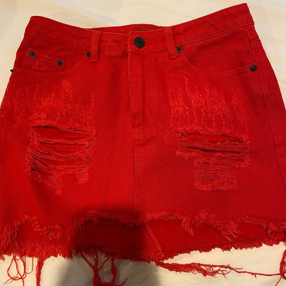 Red Signature 8 Ripped Jean Skirt - Picture 1 of 2